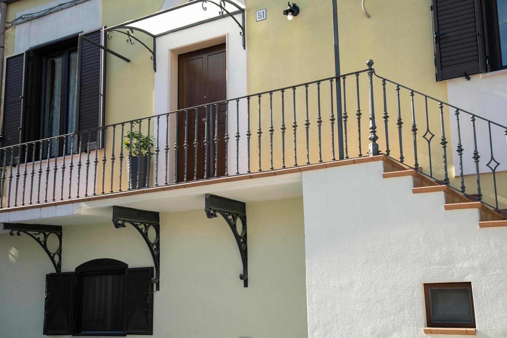 Appartement Dimora Camelia à Lucera Extérieur photo
